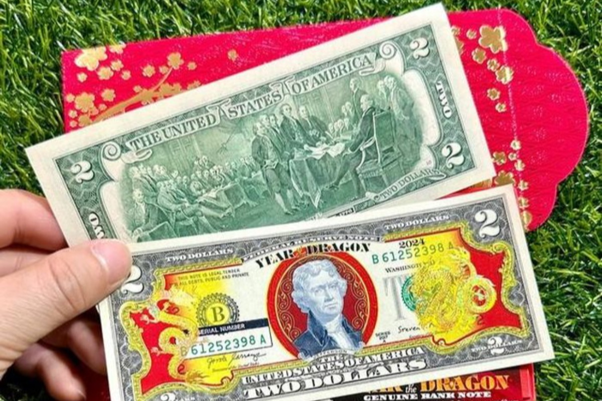 金箔で龍が印刷された2ドル札、ベトナムでトレンドに