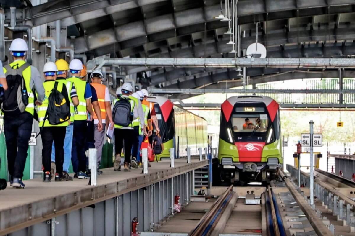 ハノイメトロ3号線の高架区間、7月の運行に向けて試運転を開始