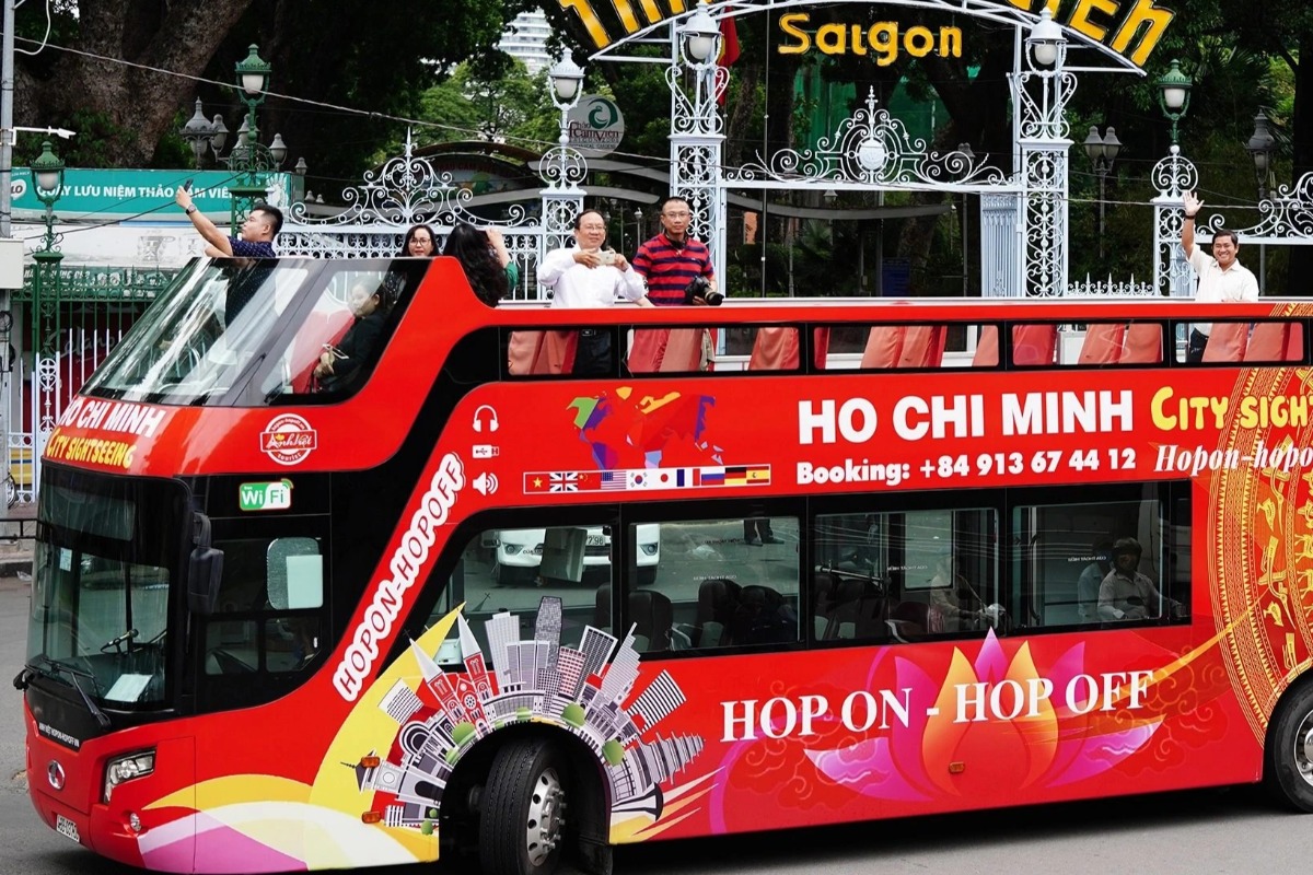 ホーチミンの2階建て観光バス、中華街を巡る路線が運行開始