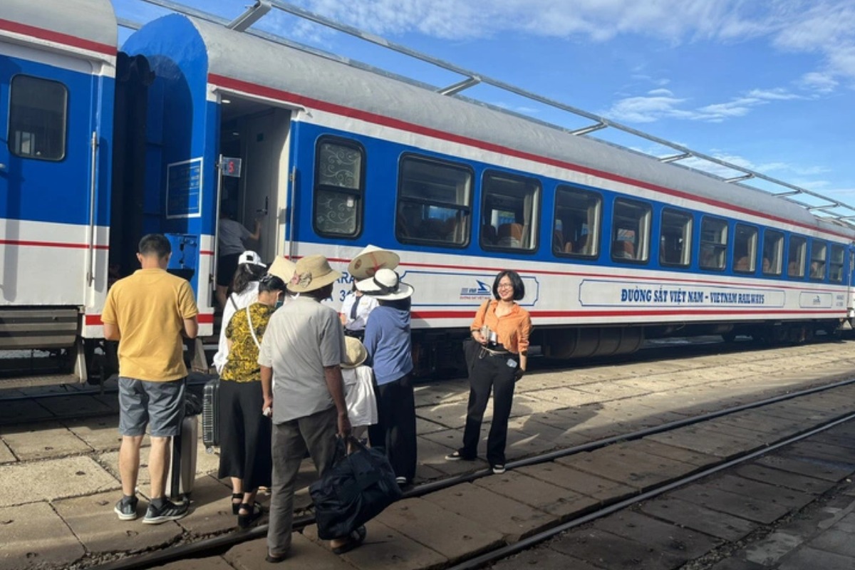 ベトナムの鉄道会社、増収も利益減少