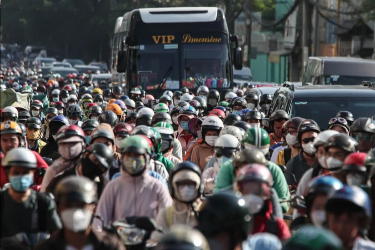 ハノイとホーチミンの交通渋滞、チン首相が緊急対策を要請