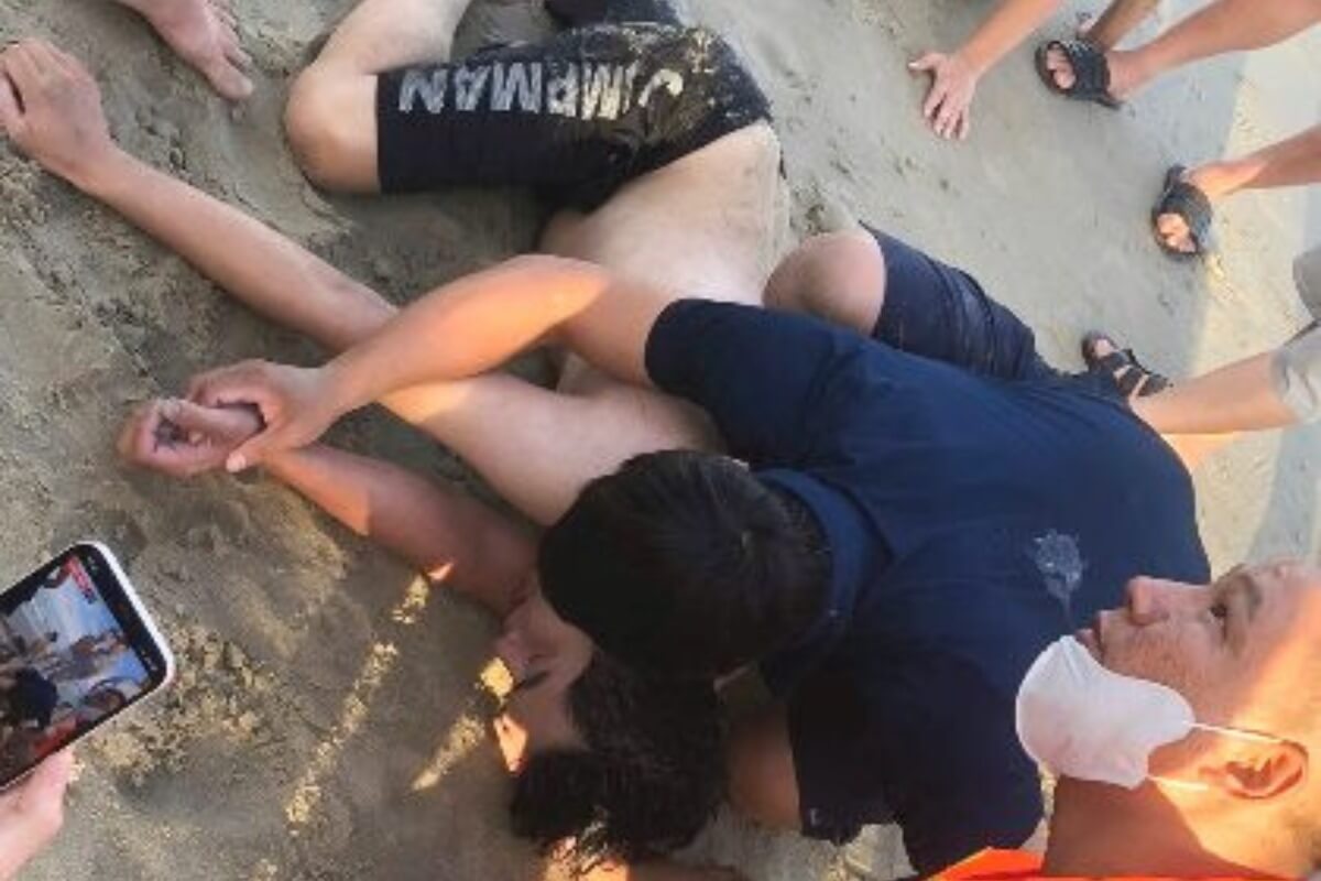 ダナンで相次ぐ水難事故、10日には中学生2人が死亡