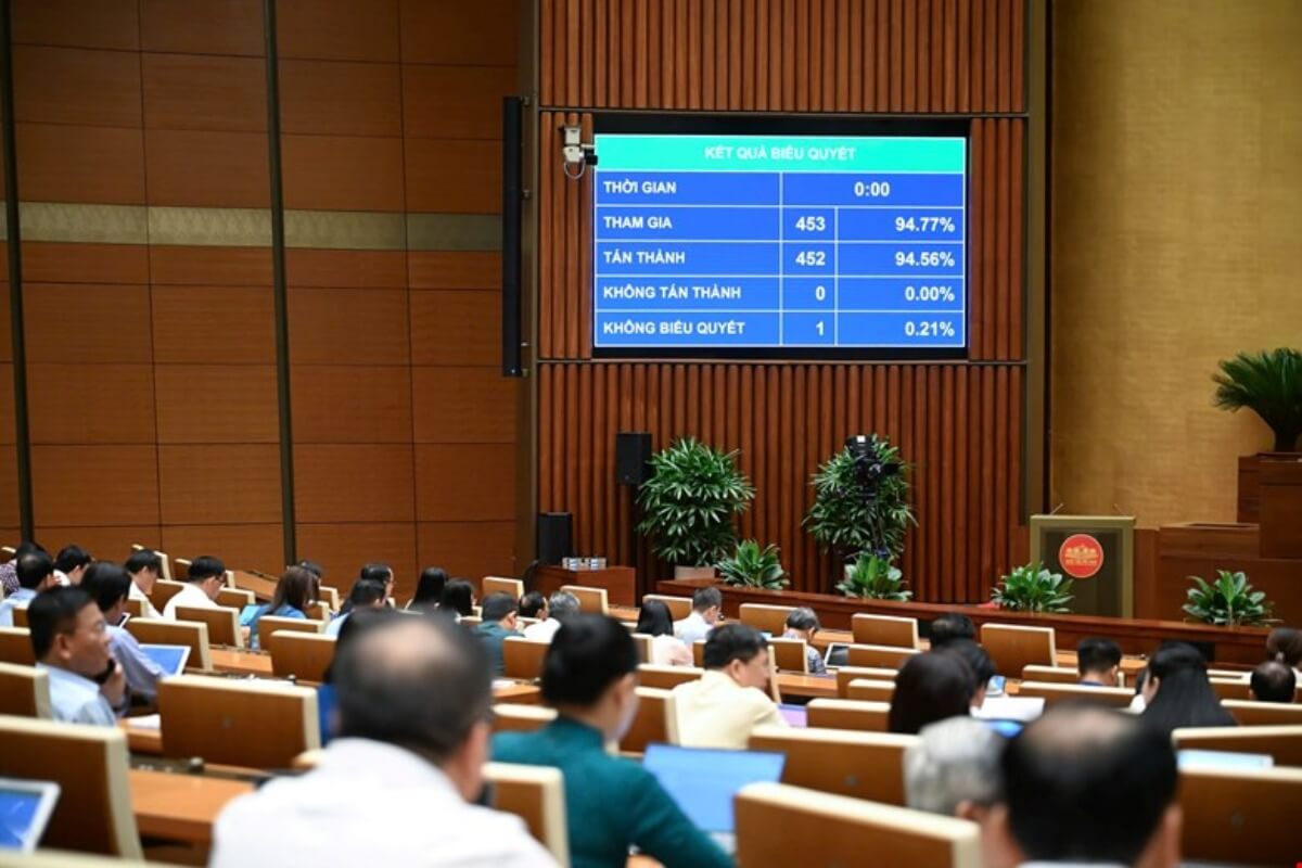 付加価値税の2%引き下げ、26年末までの優遇措置を決定