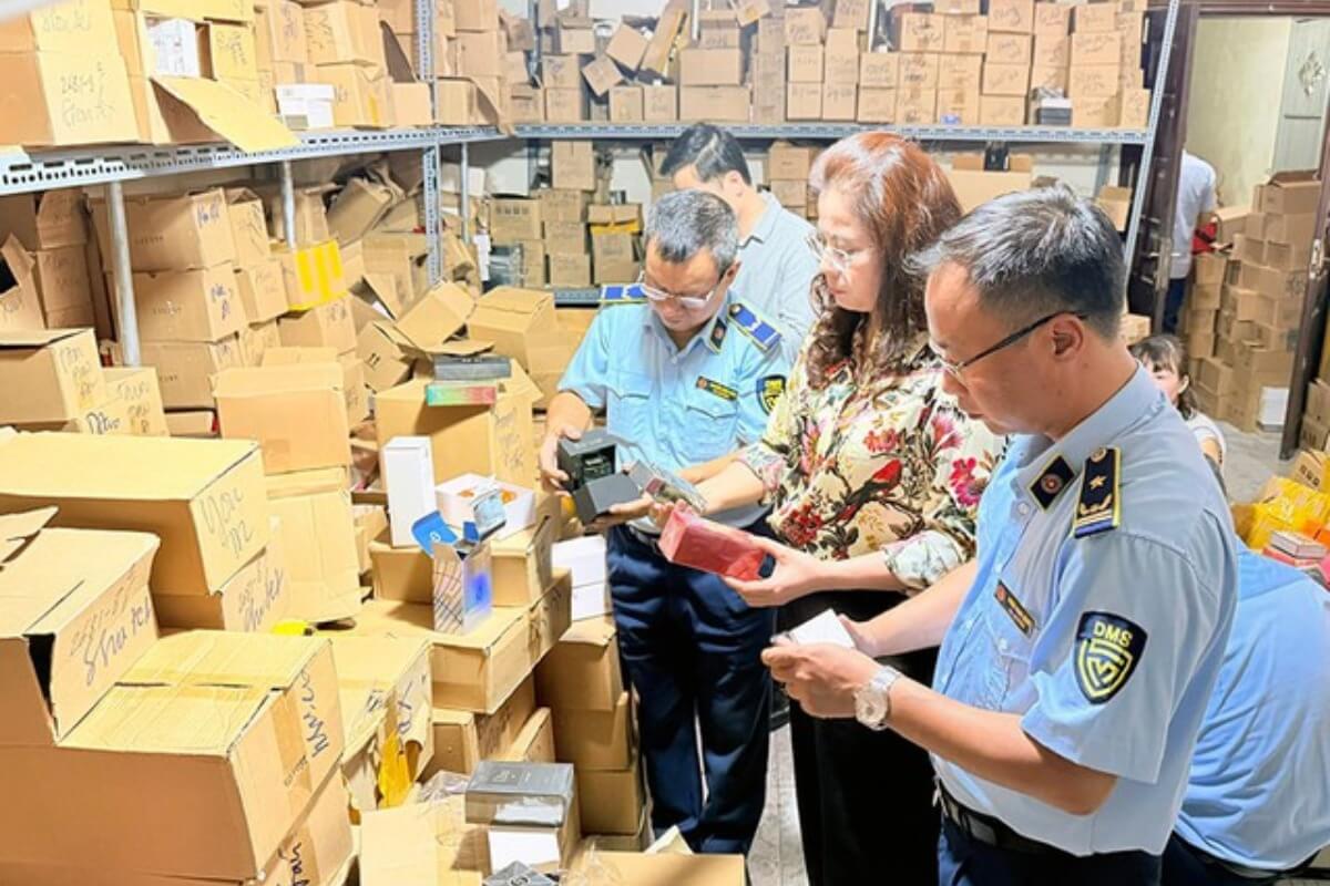 偽造品摘発の強化とその影響、8月中旬まで取り締まり継続