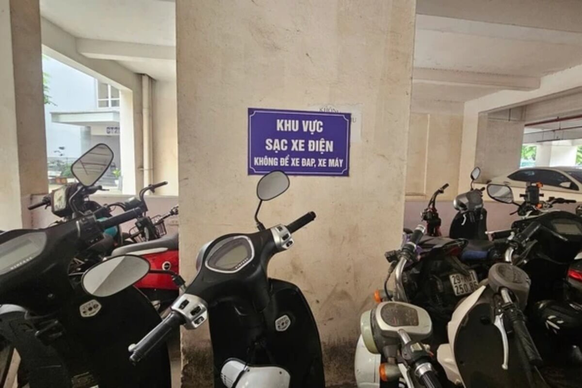 ハノイのガソリンバイク規制、中古バイク業者から悲鳴