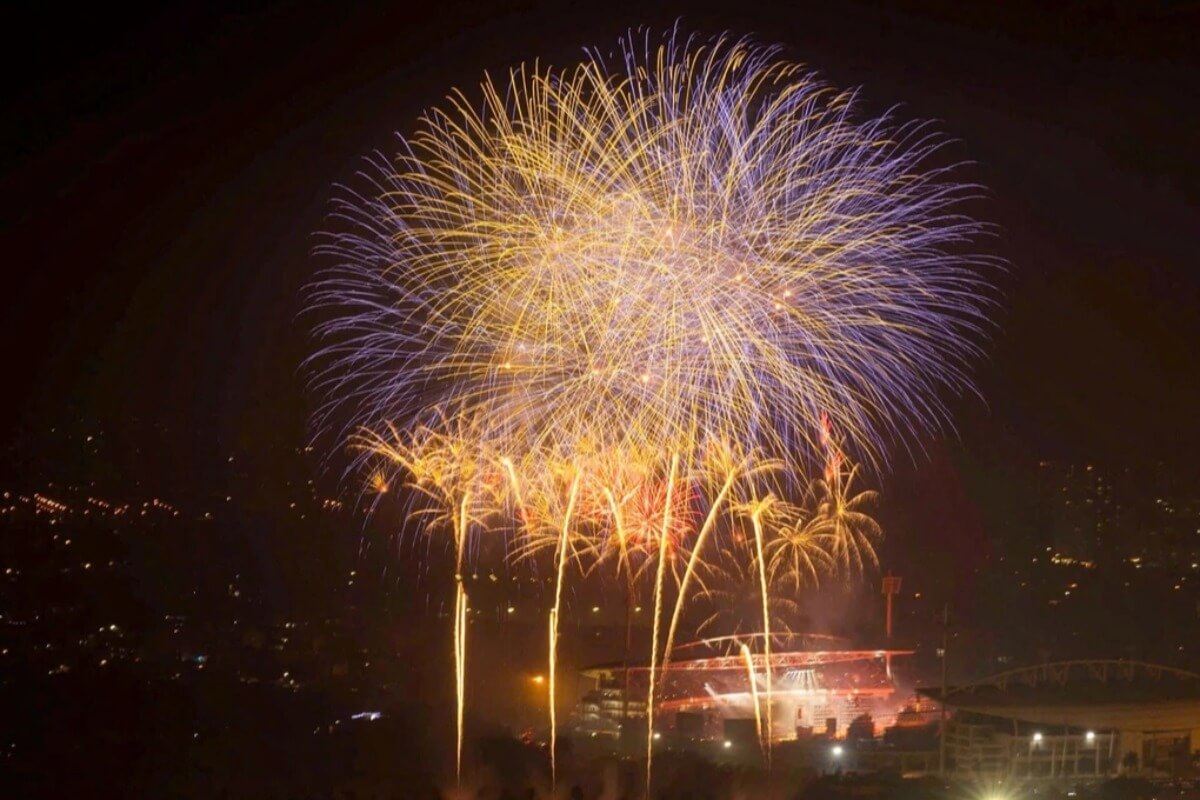 8月10日にハノイで花火、会場はミーディン国立競技場