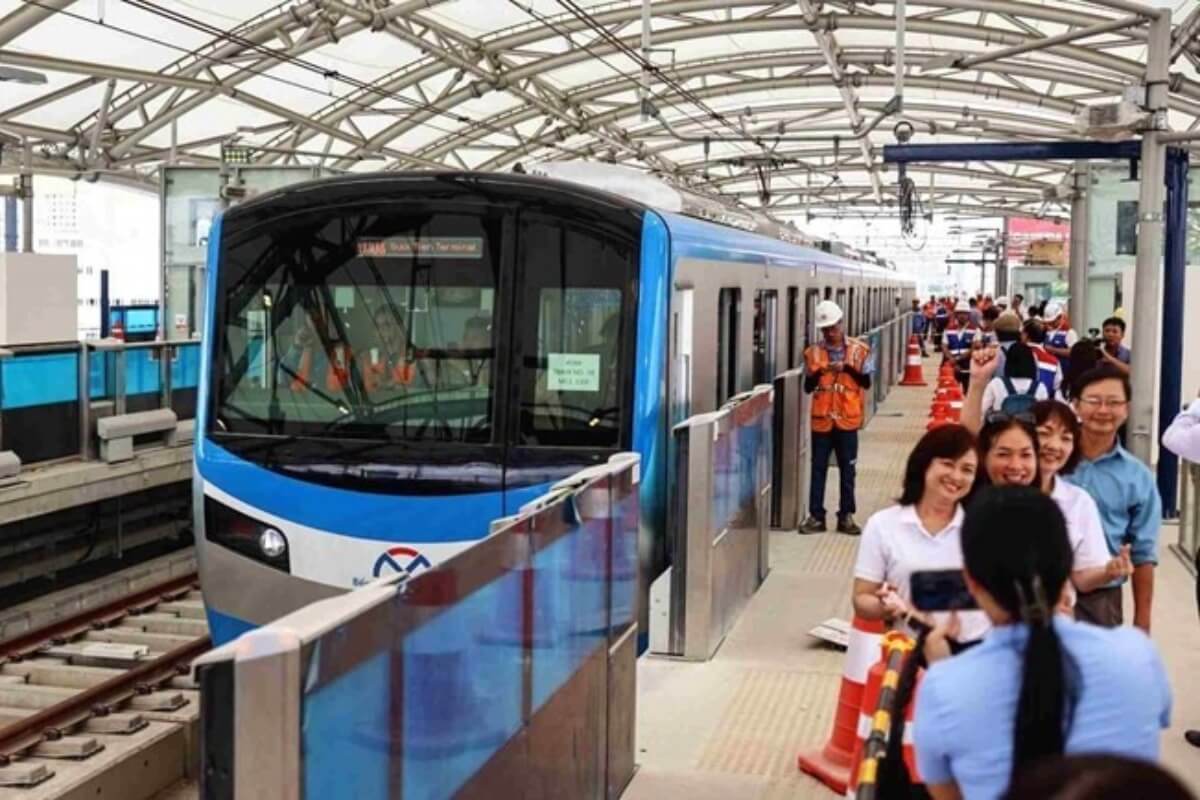 ホーチミンのメトロ1号線、駅構内に小売店の試行導入提案