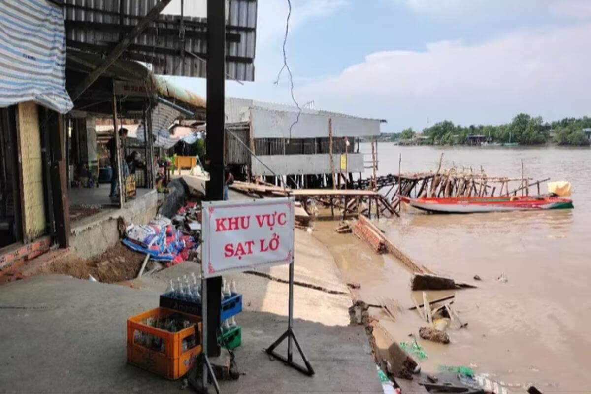 カマウ省で沿岸侵食が深刻化、住民が土地と家屋を喪失