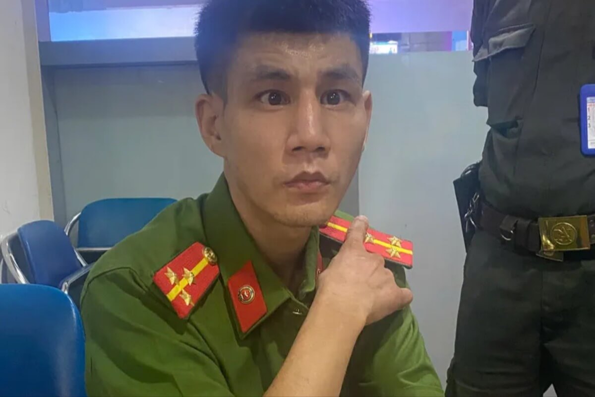 ダナン空港に偽警官、コスプレ男を一時拘束