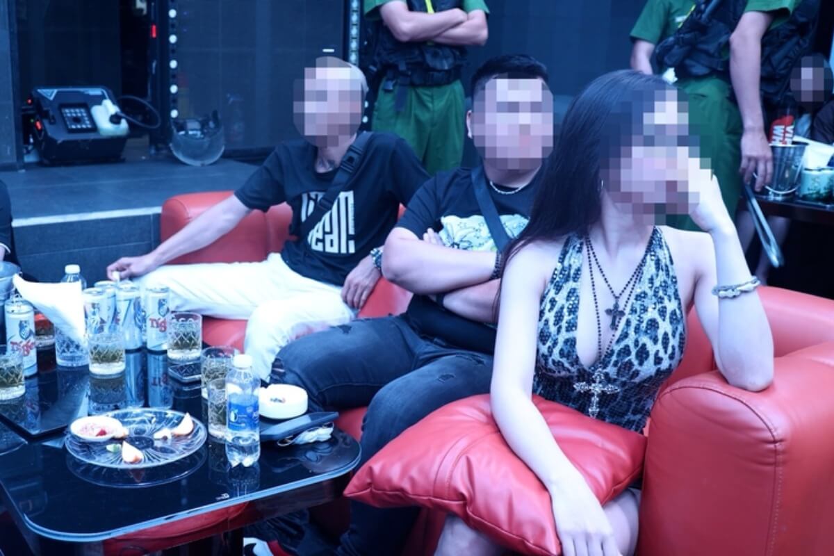 飲食店とナイトクラブで麻薬、顧客含む39人を起訴