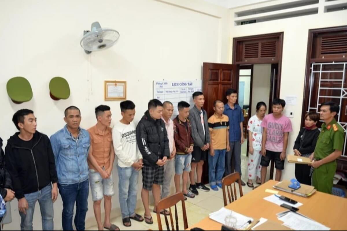 違法賭博主犯に対する判決、裁判所への賄賂で刑期短縮