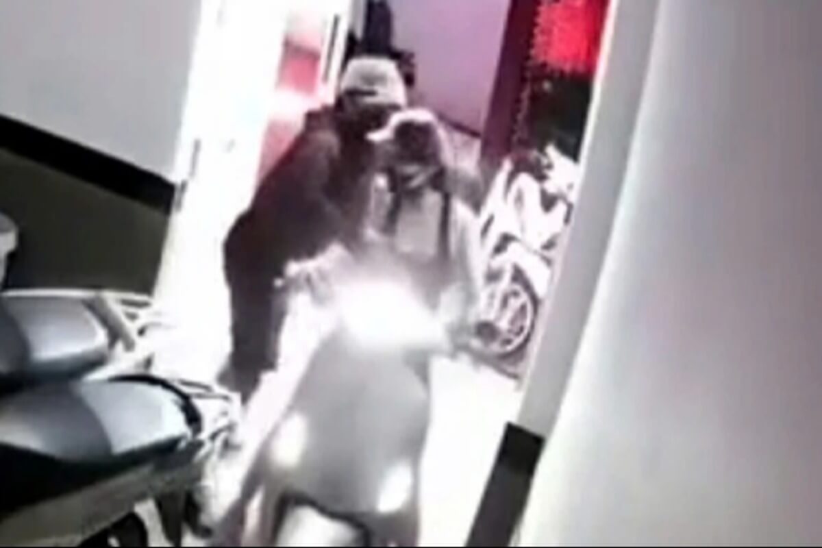 ドイカンのマンションで痴漢・強盗、深夜に帰宅の女性が被害に