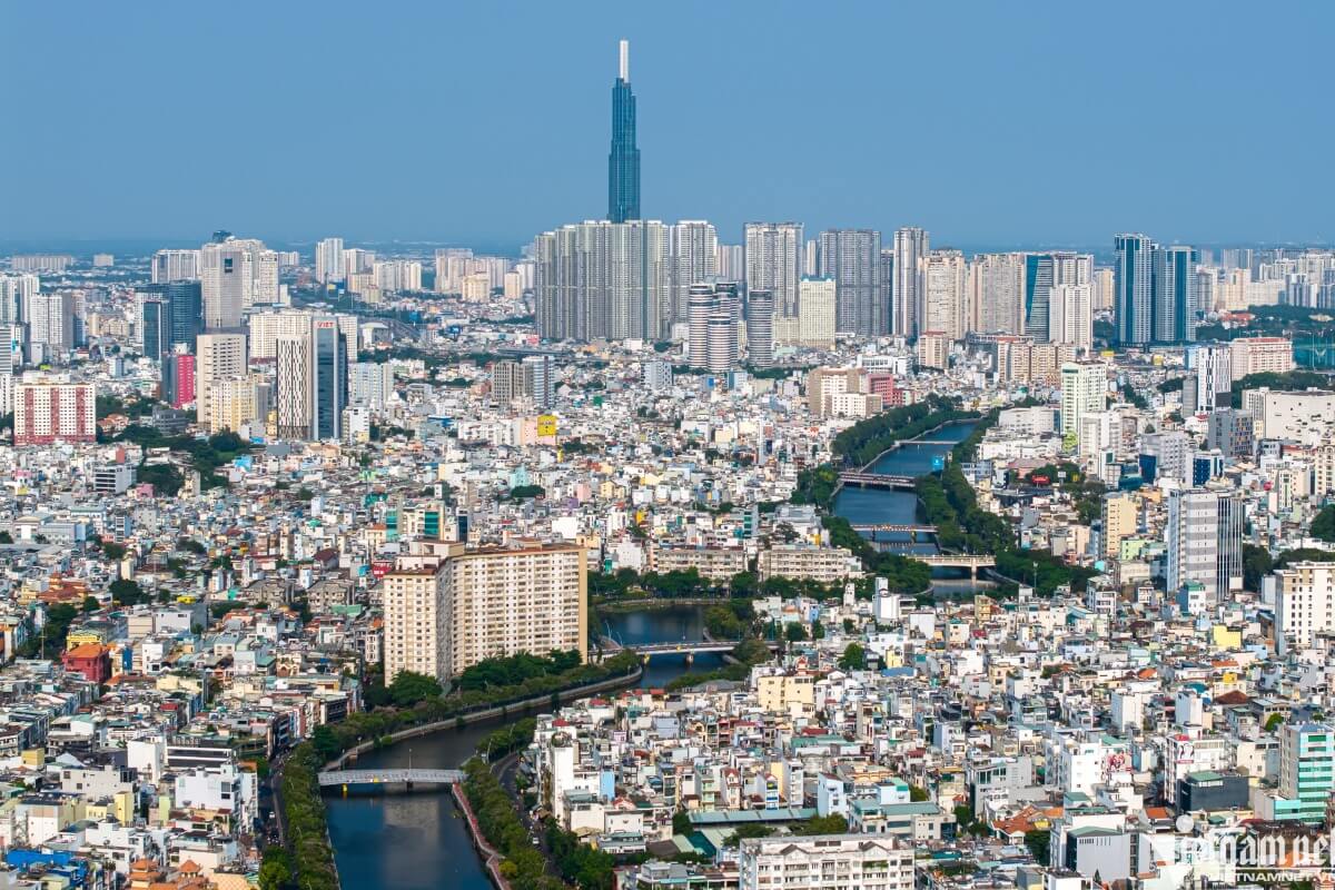 ハノイとホーチミン、特別都市への格上げを提案