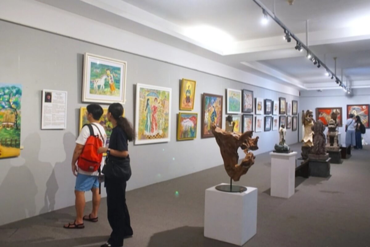 日越芸術家による合同展、ホーチミン市美術博物館で開催中