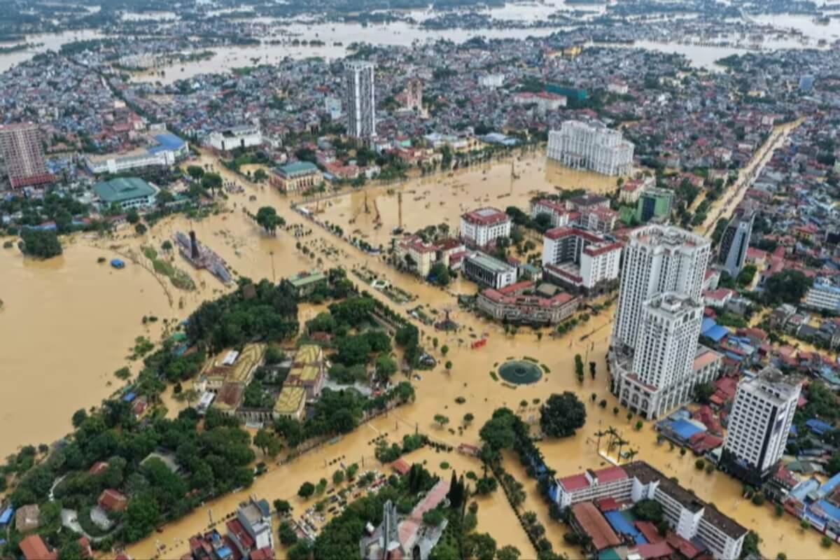 北部4省で「歴史的洪水」発生、住宅1.7万棟が浸水で甚大な被害