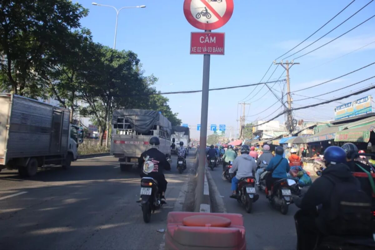 ホーチミンで交通違反が常態化、一部道路はまるで逆走専用レーン