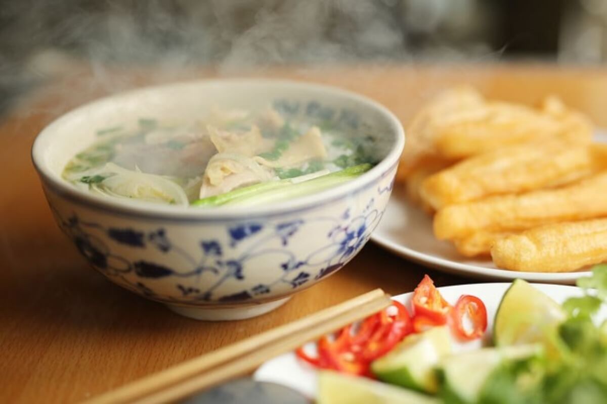 フォー好きなら知ってて当然、牛肉か鶏肉か起源はどちらが先か