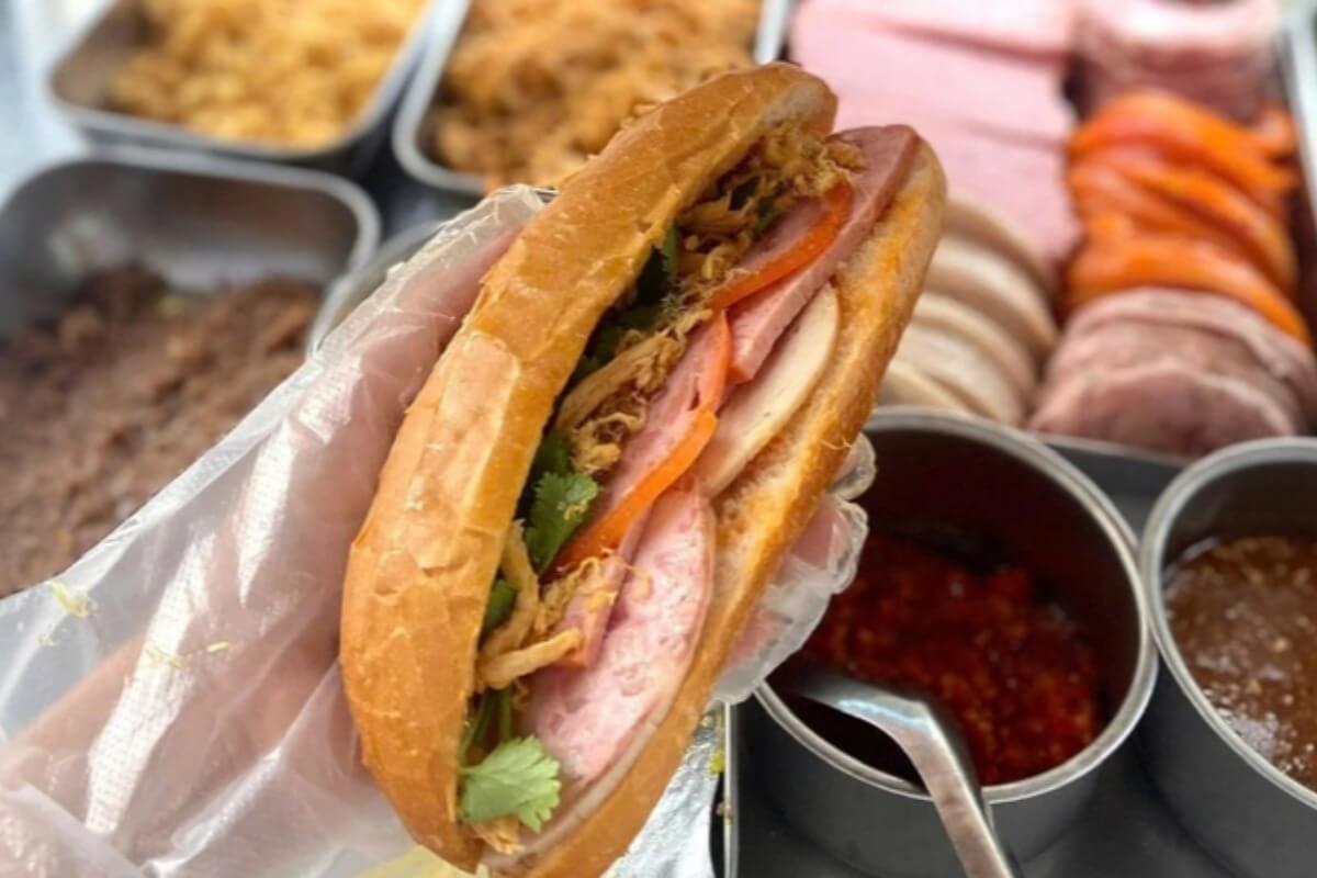 バインミーによる集団食中毒多発、食品衛生管理の徹底が急務