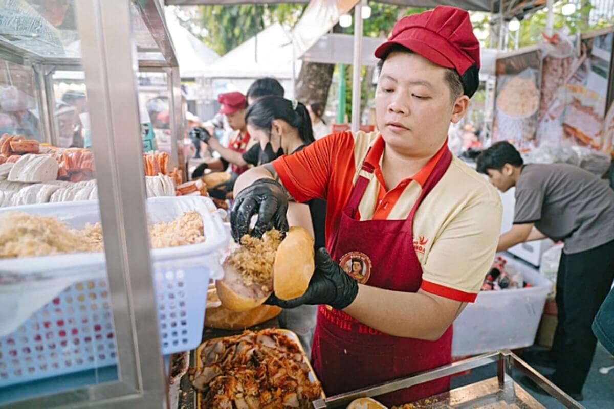 ホーチミンのバインミー食中毒事件、食品安全体制の脆弱性が露呈