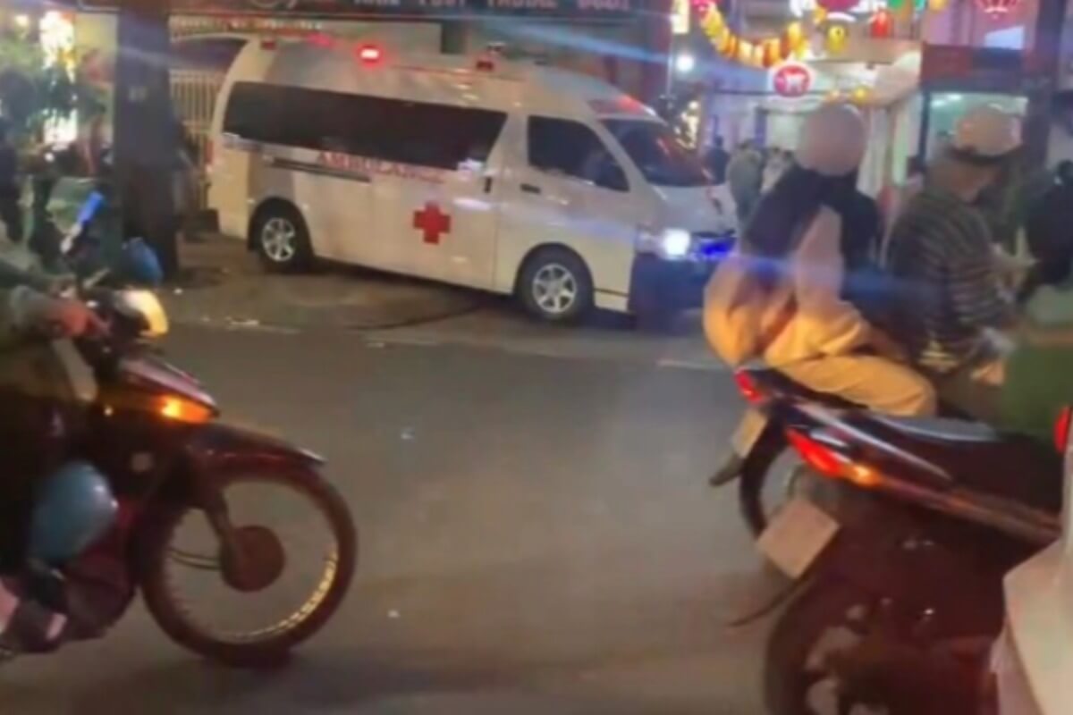 日本人街の風俗店で男性死亡、通報後に現場封鎖