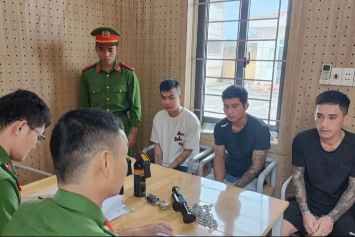 顧客のセクハラ要求を拒否、カラオケ嬢を不法監禁・暴行