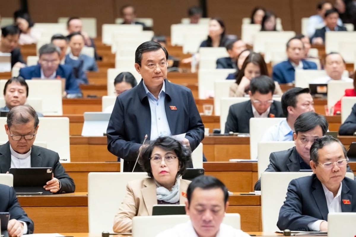 笑気ガス・電子タバコの全面禁止、ベトナム国会で議論高まる