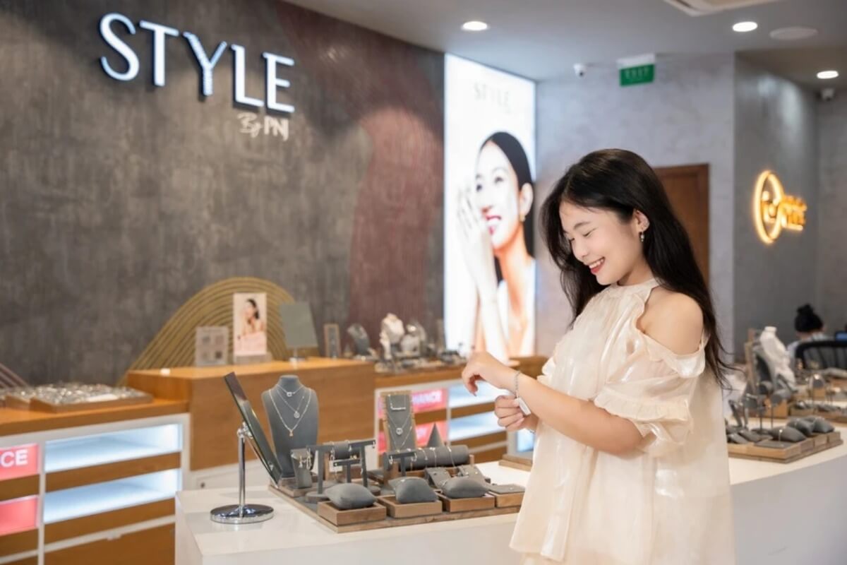 ライフスタイル経済への道のり、HCMCと東京・ソウルの違い