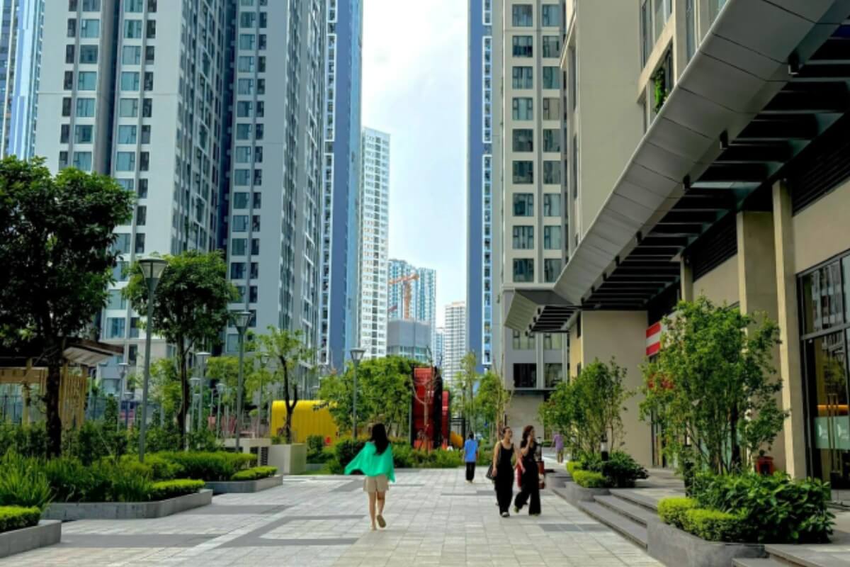 不動産市場にバブルの兆候、専門家は住宅価格抑制を提言