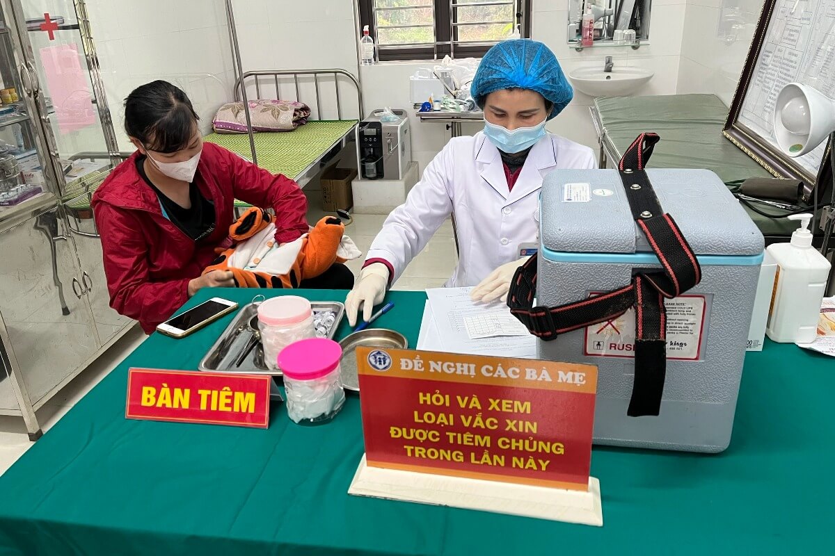 ラオスのポリオ変異ウイルス、ベトナムへの流入に警戒強まる