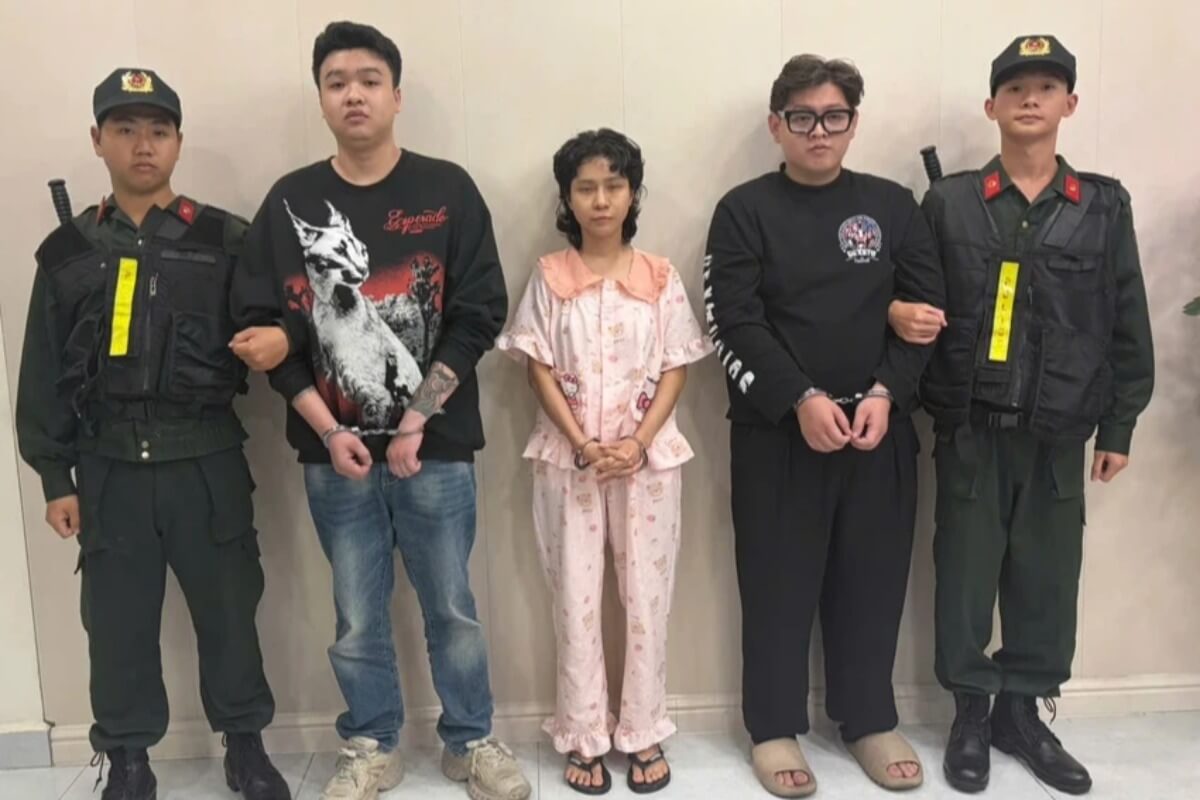 笑気ガス密売グループ摘発、利用者の自宅に配送