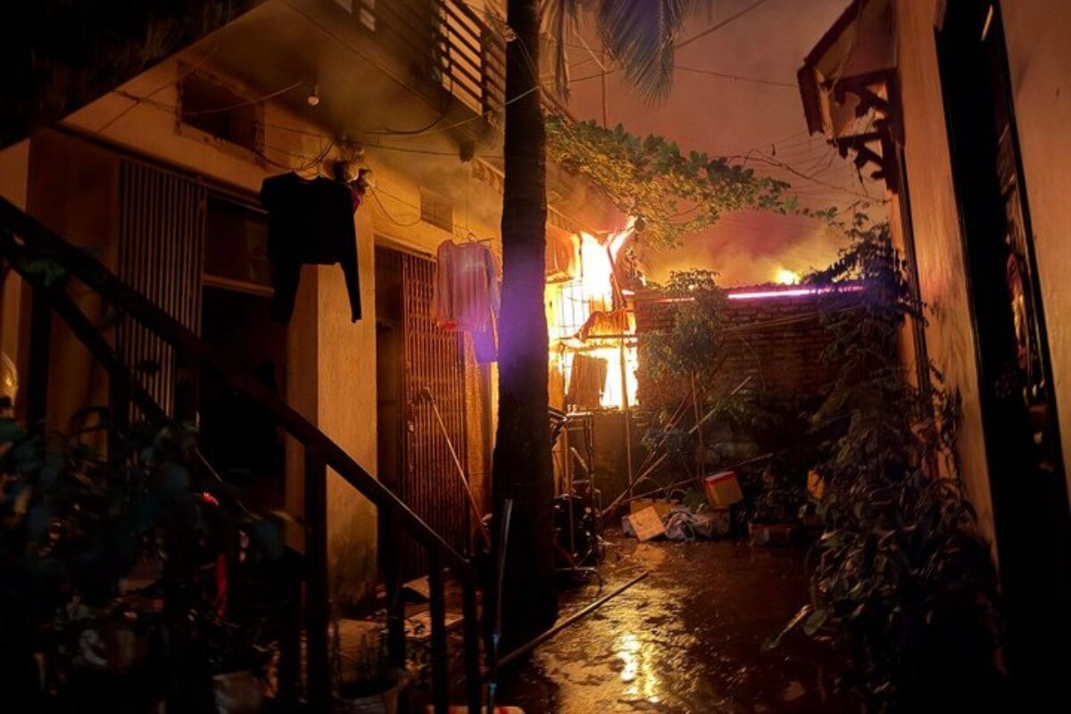 ハノイ・青市場で大規模火災発生、人的被害は確認されず