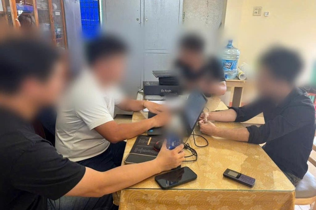 ロンタイン空港に爆破予告、冗談のつもりでも処分へ