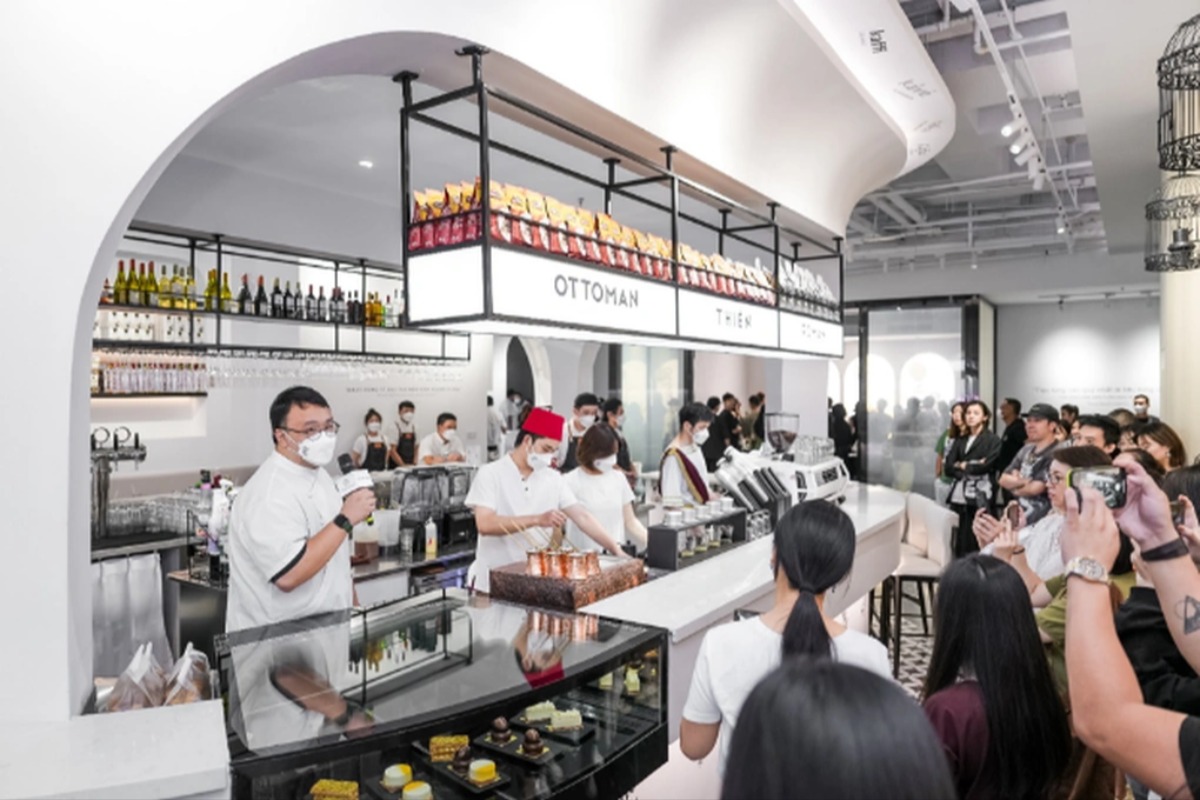 都市部で進む統合型スーパーの拡大、飲食と買い物の融合が加速