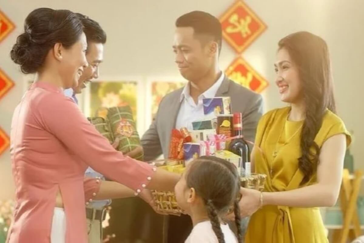 テトは内か外かどっちに行く、帰省問題の議論が関心の的に