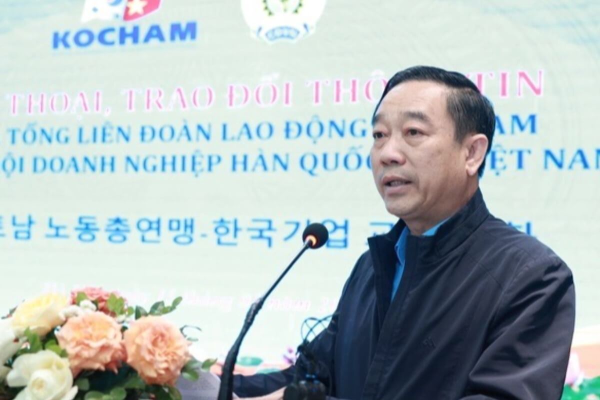 韓国企業で働くベトナム人労働者、25年の平均月収は960万ドン