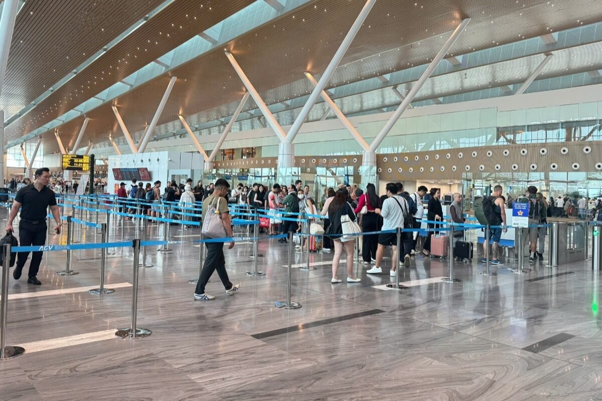 テト輸送が過去最大規模、高騰する運賃に利用者困惑