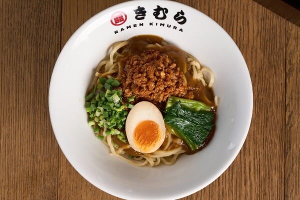 期間限定の新商品！ 刺激×コクの辛カレーまぜ麺：7万9000ドン！