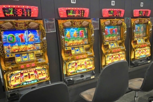 【年末年始も休まず営業】ハノイ初の合法スロット店・ホクトドリーム！！