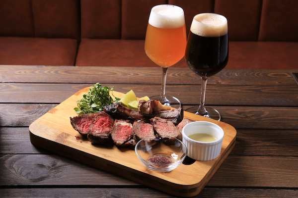 ホーチミン,レストラン,ステーキ,クラフトビール,バー,マンゾ,レタントン,1区