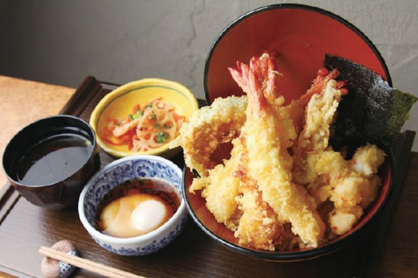 QUON(クオン)