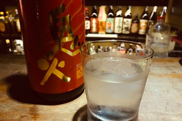 焼酎ばー 満月タイバンルン店