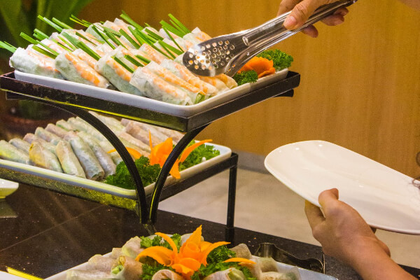 ホアンイエンビュッフェ,ビュッフェ,食べ放題,ベトナム料理,クレセントモール,ホーチミン