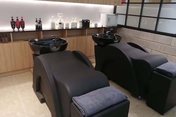 エモ,エモヘアアンドビューティー,ホーチミン,美容室,7区,EMO