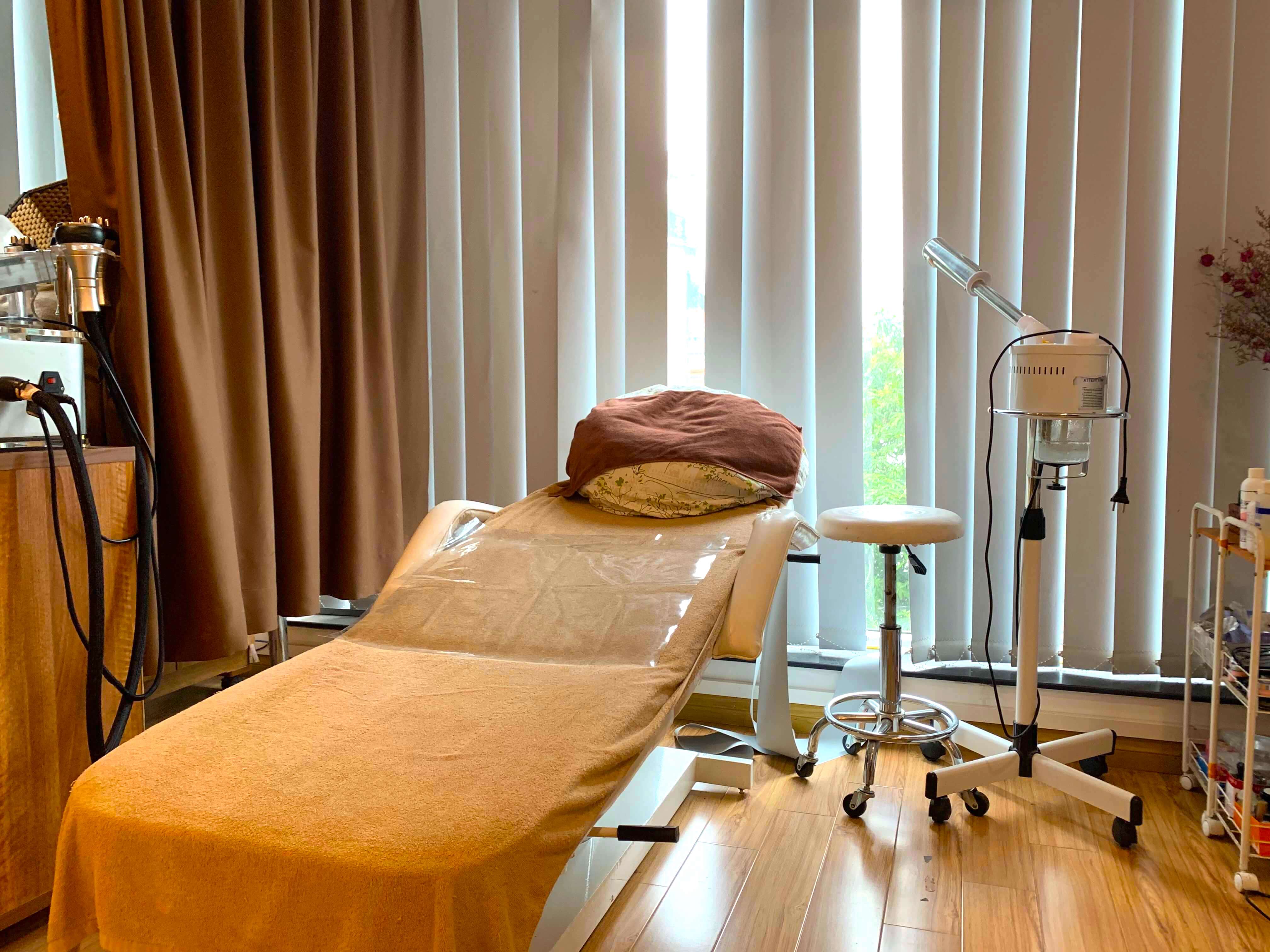 デコラ,DECORA,ハノイ,リンラン,脱毛,男性,永久脱毛,医療脱毛