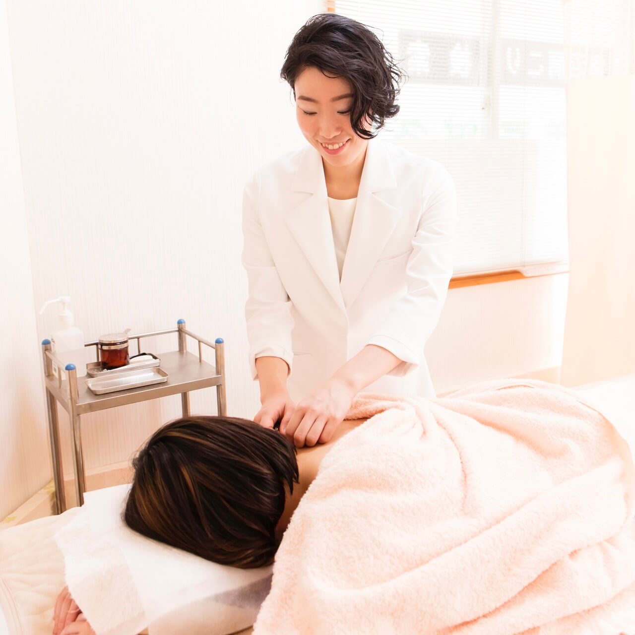 ベトナム,ホーチミン,日系,鍼灸,針,鍼灸院,美容鍼,酸素カプセル