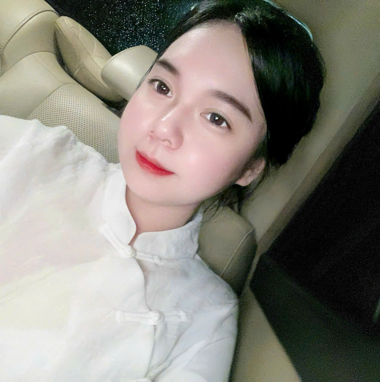 ダナン,カラオケ,ガールズバー,バー,夜遊び,harulounge,プレミアラウンジ