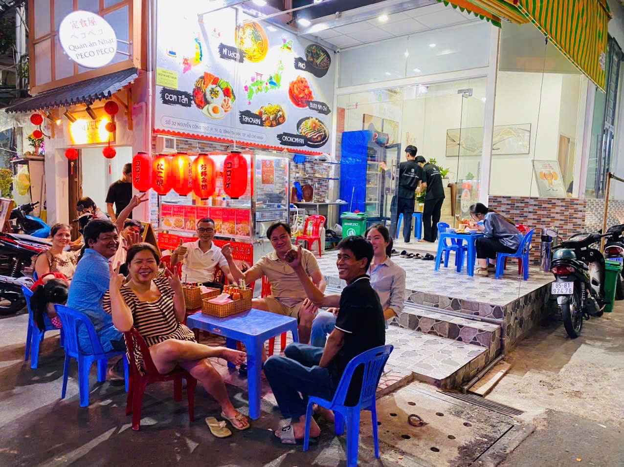 ホーチミン,ファンビッチャン,焼きそば,お好み焼き,たこ焼き,豊,ゆたか