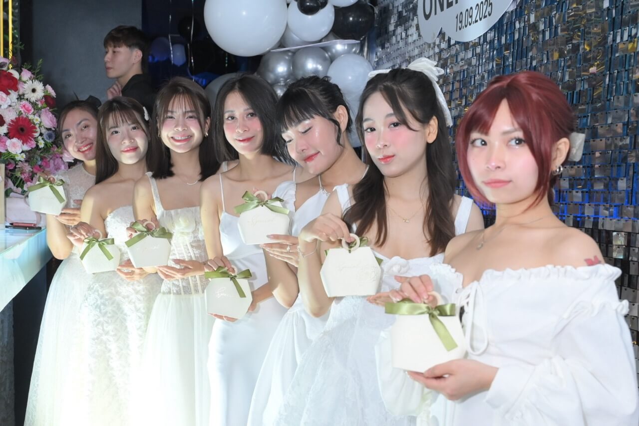 ハノイ,リンラン.日本人が安心して行けるバー,カラオケ,日本人に人気のカラオケ,ワンプラス