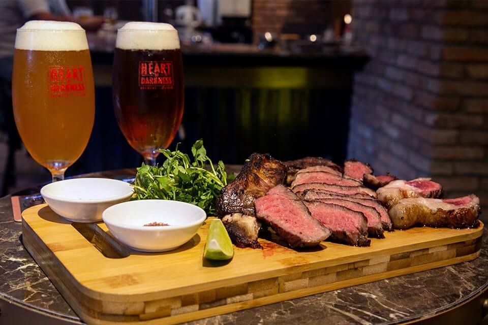 ホーチミン,レストラン,ステーキ,クラフトビール,バー,マンゾ,レタントン,1区