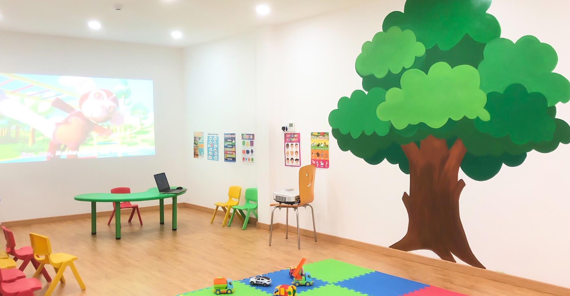 ホーチミン,託児所,英語,料金,ブリリアント,brilliant,kids,インターナショナル,日系